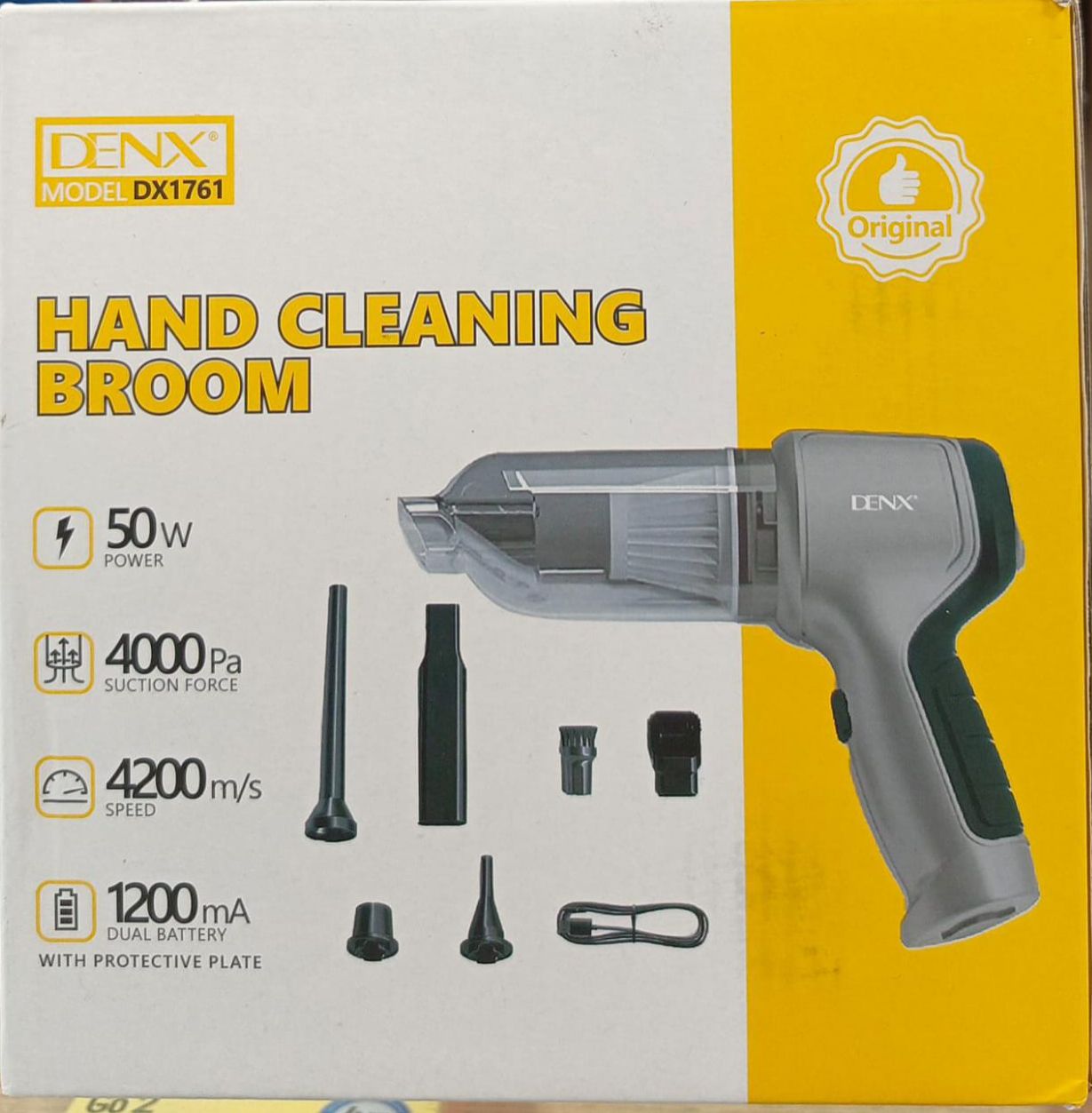 Hand cleaning broom