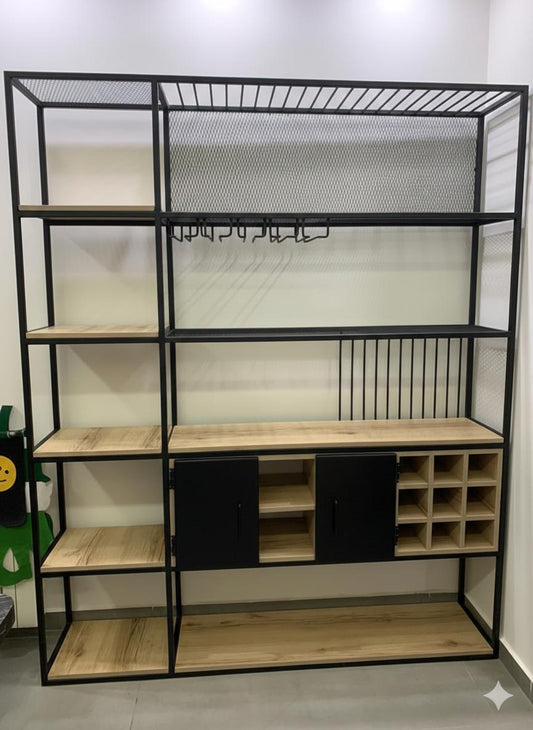 خزانة حديد و خشب